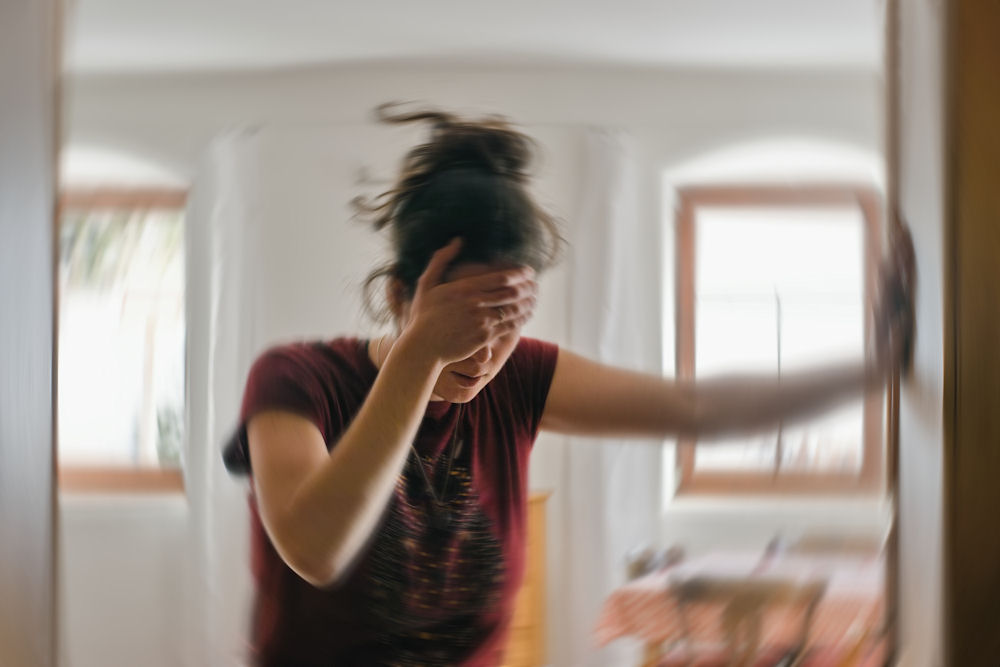 Woman showing signs of Vicodin side effects