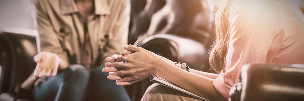 One-on-one session discussing benzodiazepine risks